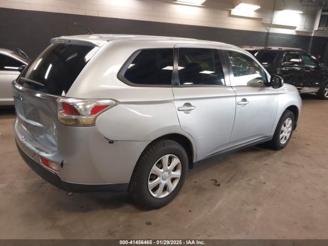 JA4AD2A39EZ005790 Mitsubishi Outlander Es