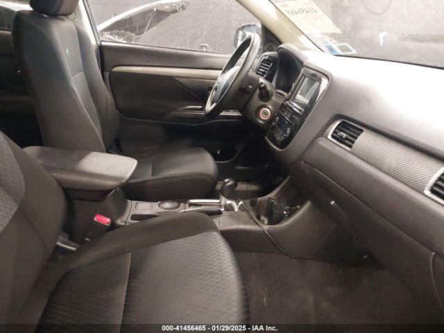 JA4AD2A39EZ005790 Mitsubishi Outlander Es