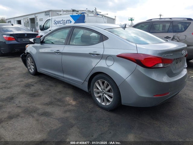 Hyundai ELANTRA SE 2015 5NPDH4AE0FH573133 Image 3