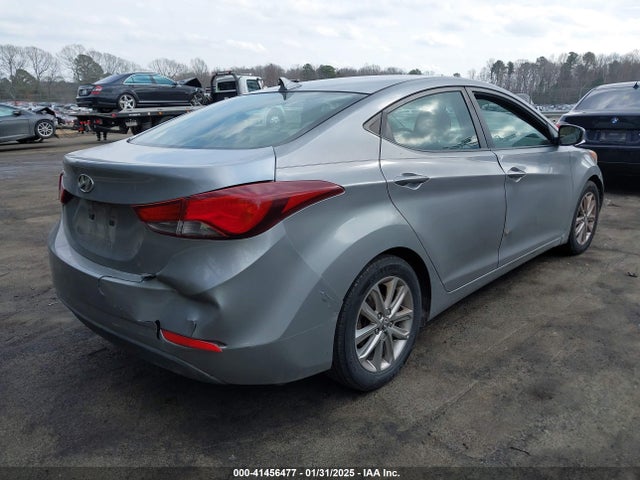 Hyundai ELANTRA SE 2015 5NPDH4AE0FH573133 Image 4