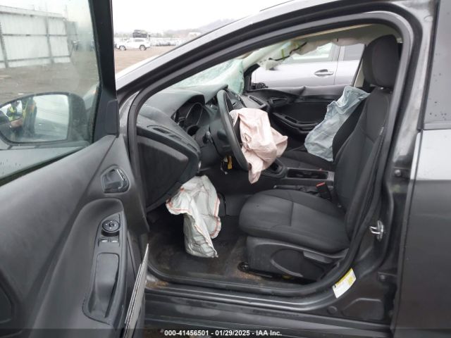 1FADP3E22GL252954 Ford FOCUS S
