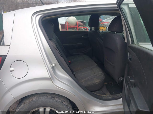 Chevrolet Sonic Lt Auto 2014 1G1JC6SH3E4234286 Image 8