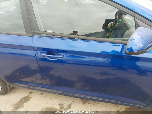 Hyundai ACCENT SE 2019 3KPC24A34KE060266 Image 18