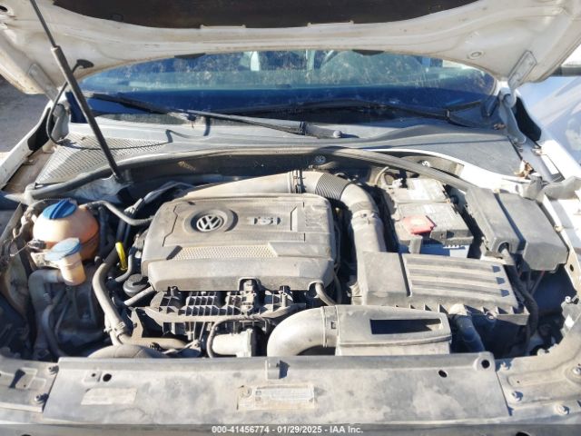 1VWAT7A32EC060233 Volkswagen Passat 1.8t Wolfsburg Edition
