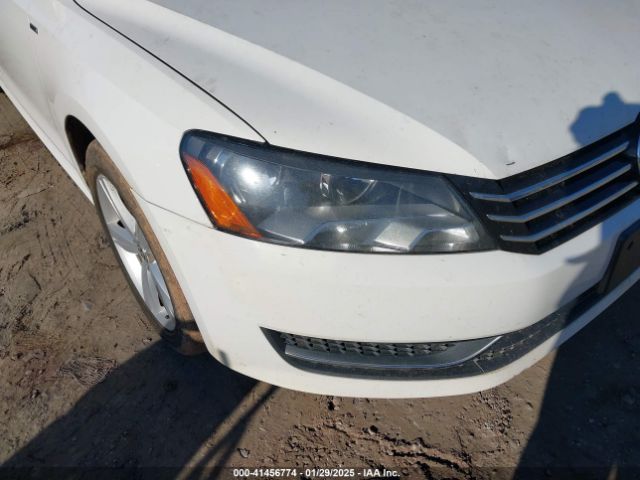 1VWAT7A32EC060233 Volkswagen Passat 1.8t Wolfsburg Edition