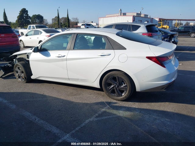 Hyundai ELANTRA SEL 2022 5NPLS4AG3NH077191 Image 15