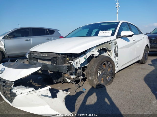 Hyundai ELANTRA SEL 2022 5NPLS4AG3NH077191 Image 2