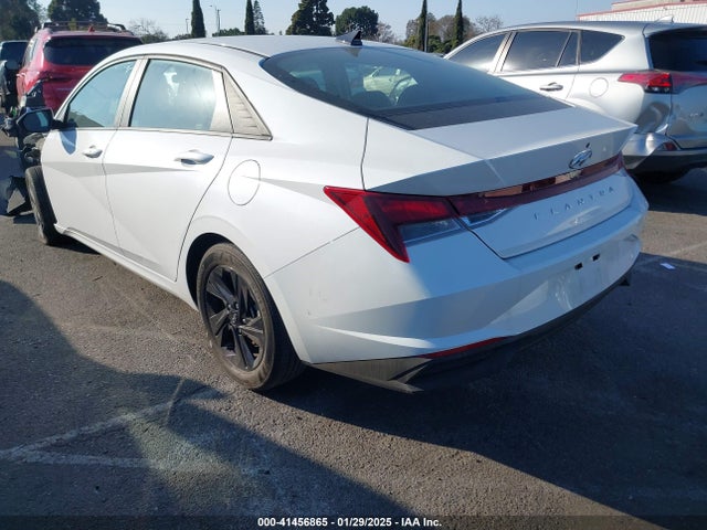 Hyundai ELANTRA SEL 2022 5NPLS4AG3NH077191 Image 3