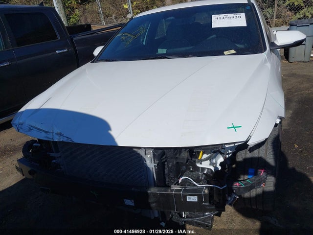KMHLN4DJXRU118602 Hyundai Elantra Hybrid Limited