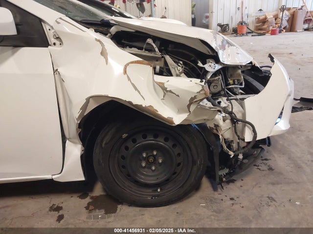 5YFBURHE8GP417271 Toyota COROLLA LE