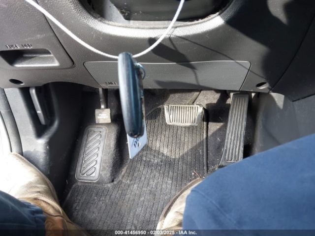 5NMZUDLB3JH056905 Hyundai Santa Fe Sport 2.4l
