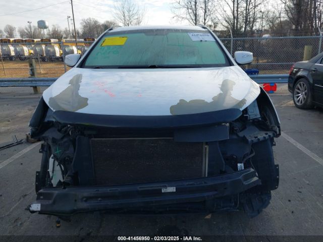 5NMZUDLB3JH056905 Hyundai Santa Fe Sport 2.4l