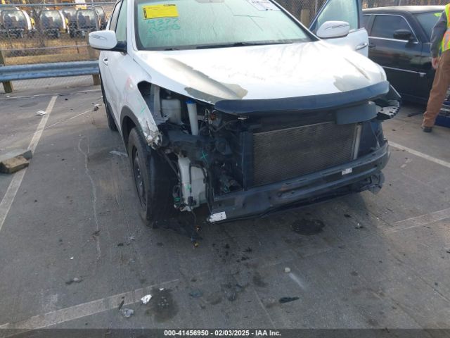 5NMZUDLB3JH056905 Hyundai Santa Fe Sport 2.4l