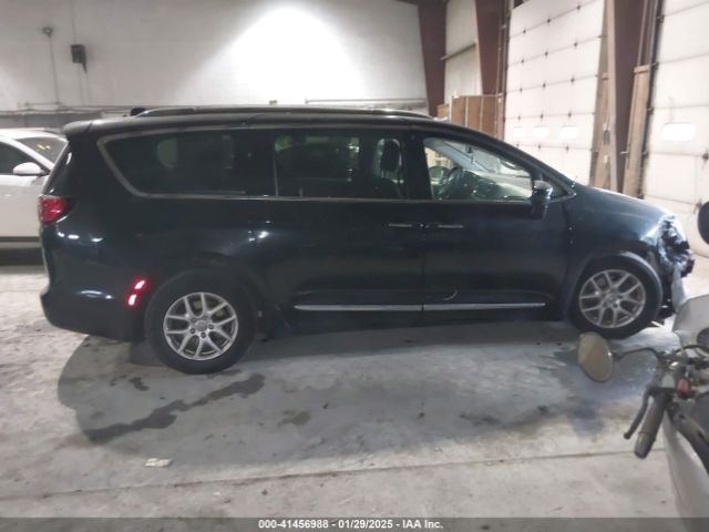 2C4RC1BGXLR103631 Chrysler Pacifica Touring L