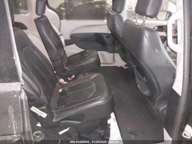 2C4RC1BGXLR103631 Chrysler Pacifica Touring L