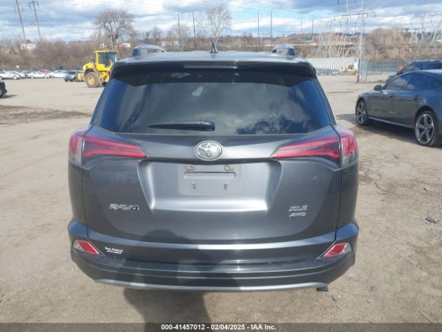 JTMRFREV5JD221747 Toyota Rav4 Adventure/xle