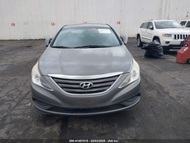 5NPEB4AC2EH832207 Hyundai SONATA GLS