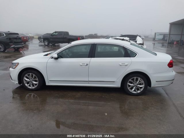 1VWAS7A37GC011776 Volkswagen Passat 1.8t S