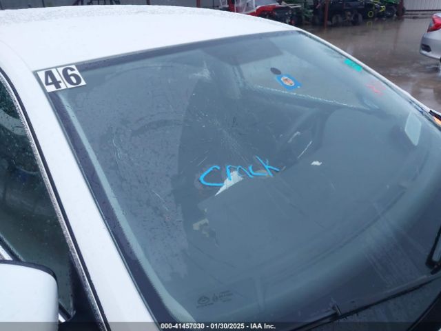1VWAS7A37GC011776 Volkswagen Passat 1.8t S
