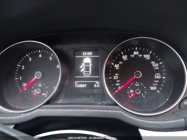 1VWAS7A37GC011776 Volkswagen Passat 1.8t S