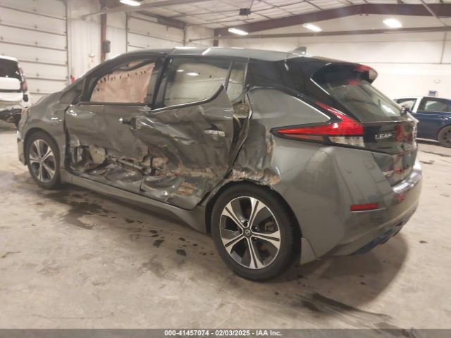 1N4AZ1CP8JC309889 Nissan Leaf Sl