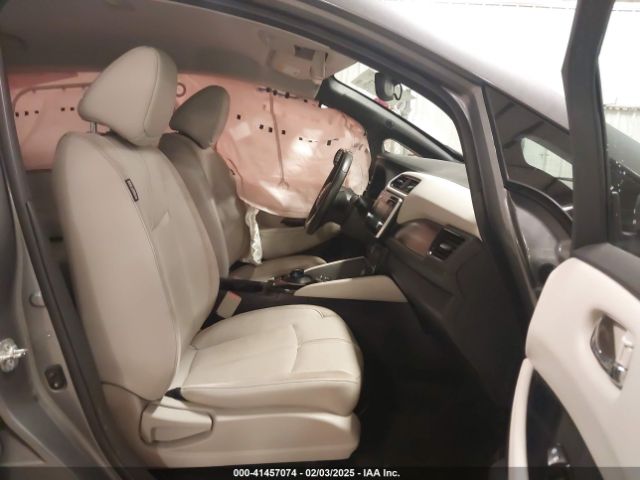 1N4AZ1CP8JC309889 Nissan Leaf Sl