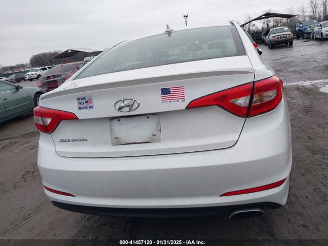 Hyundai SONATA SE 2016 5NPE24AF1GH273214 Image 16
