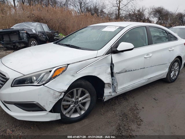 Hyundai SONATA SE 2016 5NPE24AF1GH273214 Image 6