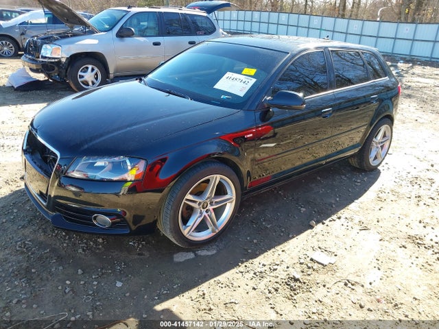 2013 AUDI A3 WAUKJAFM2DA033634 Photo 1