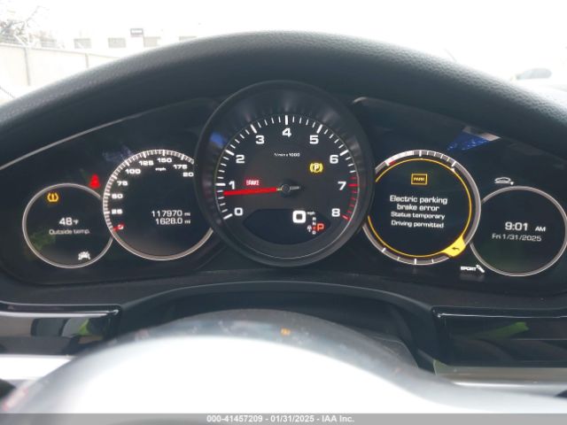WP0AB2A75HL122367 Porsche Panamera 4s