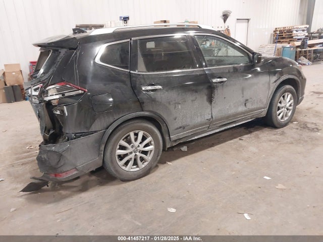 JN8AT2MV6HW023681 Nissan ROGUE SV