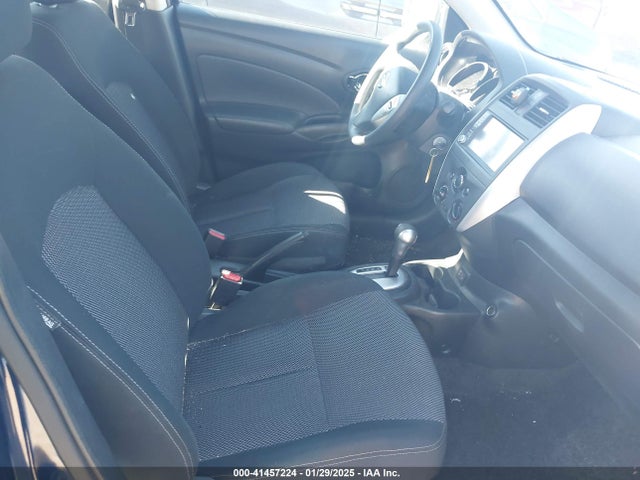 3N1CN7AP0KL863957 Nissan Versa 1.6 Sv
