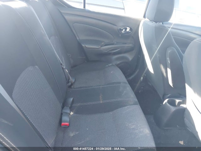3N1CN7AP0KL863957 Nissan Versa 1.6 Sv