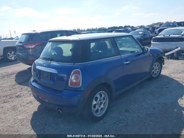 2013 MINI HARDTOP WMWSU3C54DT545786 Photo 3