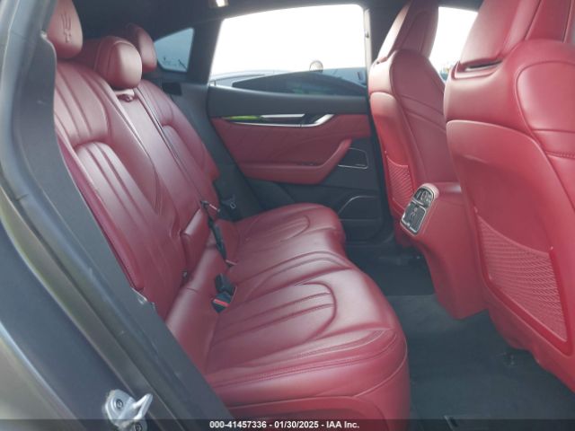 ZN661YUS2LX343176 Maserati Levante S Gransport