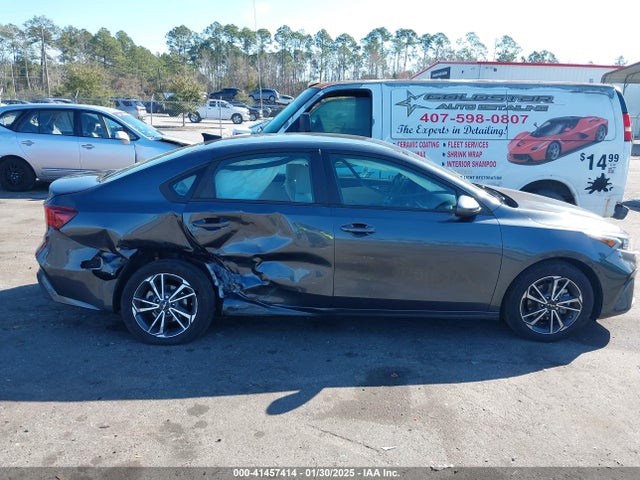 3KPF24AD8NE496256 KIA Forte Lxs