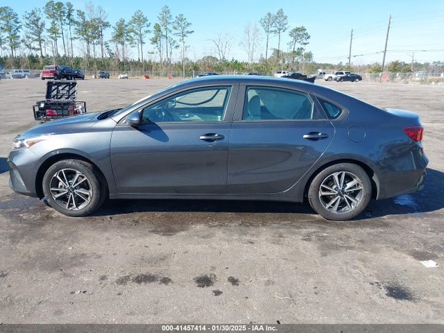 3KPF24AD8NE496256 KIA Forte Lxs