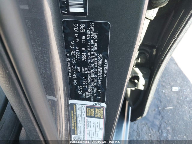 3KPF24AD8NE496256 KIA Forte Lxs