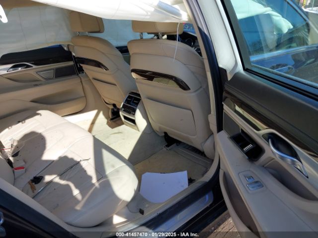 2018 BMW 740I WBA7E4C54JGV23736 Photo 7