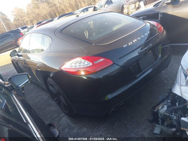 2013 PORSCHE PANAMERA WP0AB2A71DL060721 Photo 2