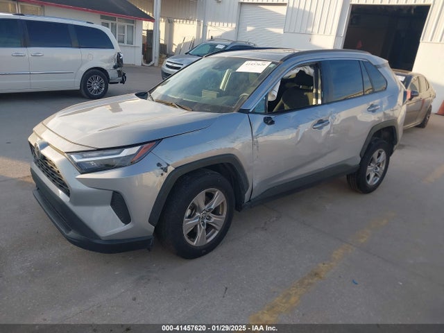 Toyota Rav4 Xle 2022 2T3W1RFV6NW205047 Image 2
