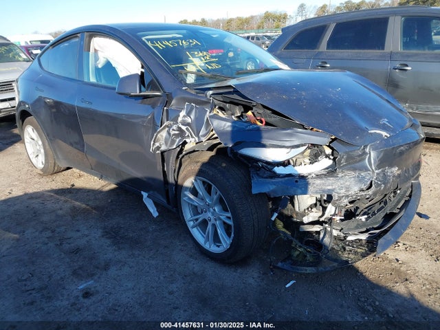2021 TESLA MODEL Y 5YJYGDEE7MF201086 Photo 0