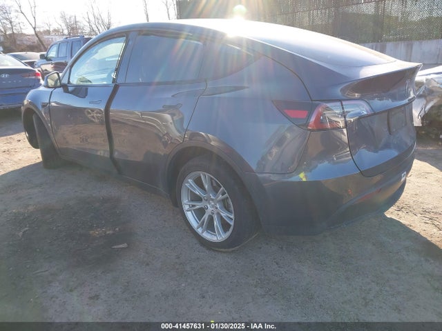 2021 TESLA MODEL Y 5YJYGDEE7MF201086 Photo 2