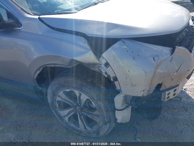 Honda CR-V LX 2018 2HKRW6H32JH215326 Image 17