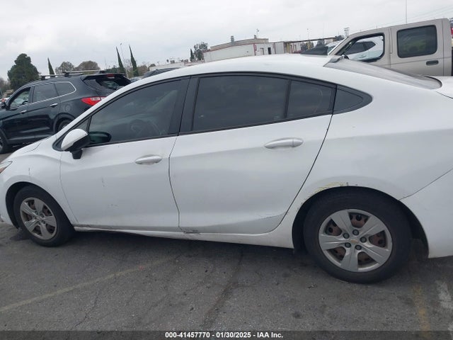 Chevrolet Cruze Ls Auto 2017 1G1BC5SM0H7124374 Image 14