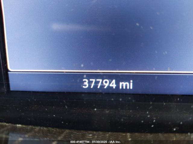 1GCUYEED4MZ404357 Chevrolet Silverado 1500 4wd  Short Bed Rst