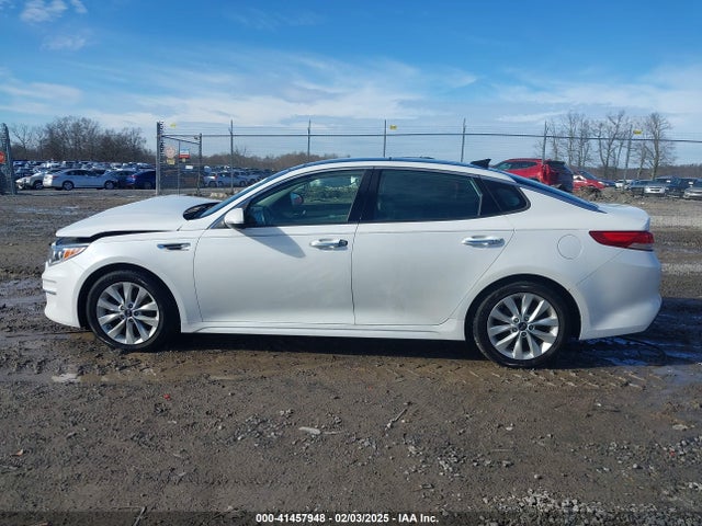 KIA OPTIMA EX 2016 5XXGU4L32GG080832 Image 14