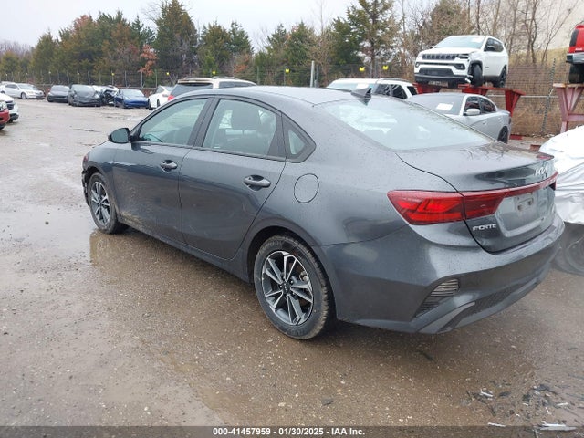KIA Forte Lxs 2023 3KPF24AD7PE590373 Image 3