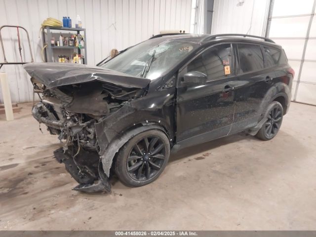 1FMCU9GD7KUA35219 Ford ESCAPE SE