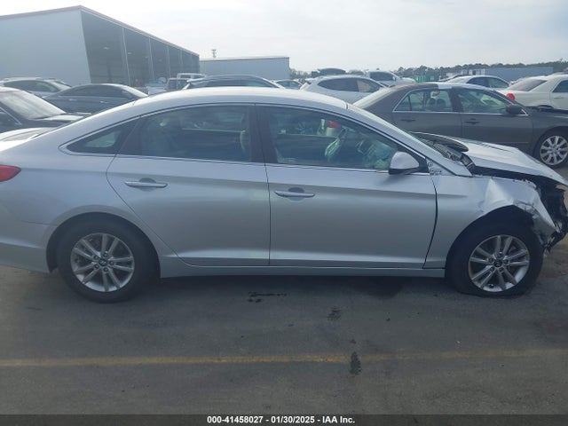 Hyundai Sonata 2017 5NPE24AF5HH571718 Image 14